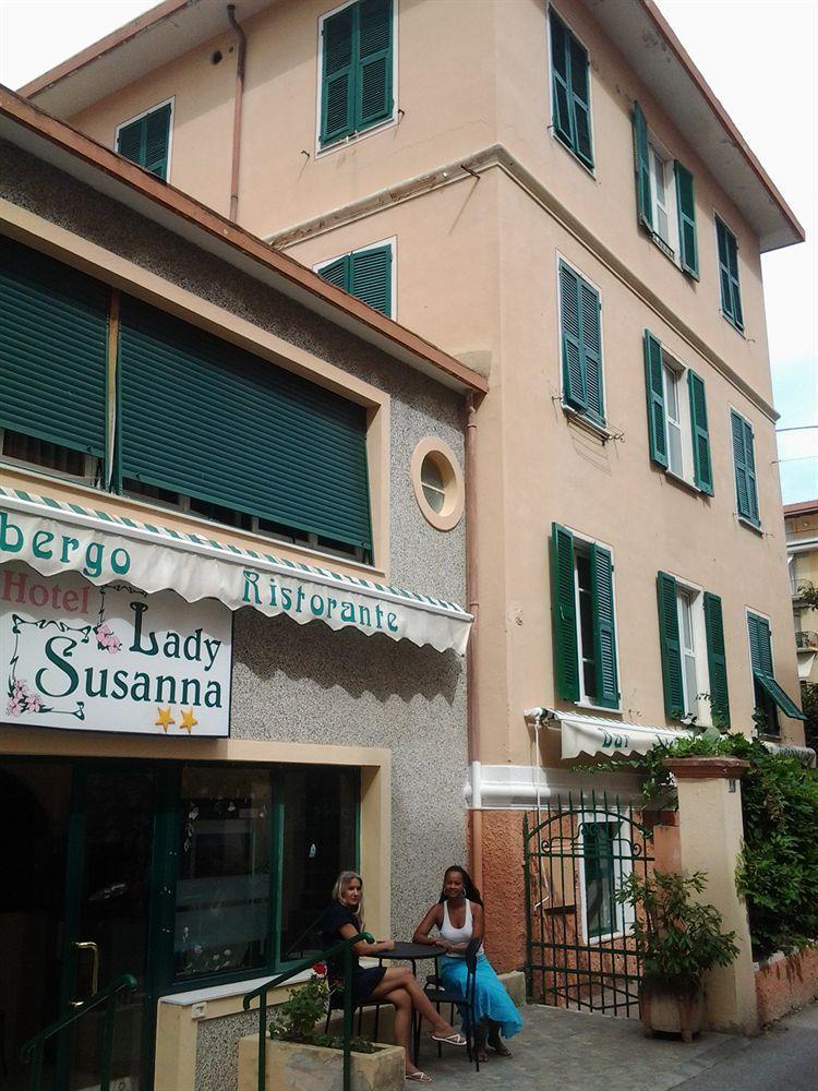 ואראצה Hotel Lady Susanna מראה חיצוני תמונה