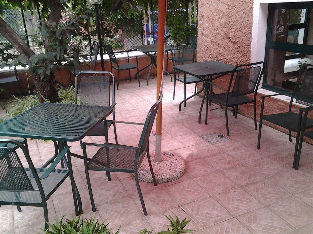 ואראצה Hotel Lady Susanna מראה חיצוני תמונה